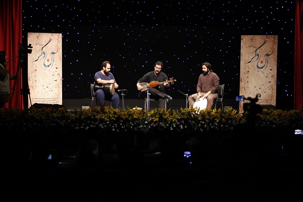 آلبوم موسیقی آن دگر به روایت مجید و مرتضی یگانه راد و آواز استاد غلامعلی پورعطایی و عبدالله ساورعلیا 27 شهریور ماه با استقبال بی نظیر دوستداران موسیقی و اساتید هنرمندان سینما و موسیقی رونمایی شد 